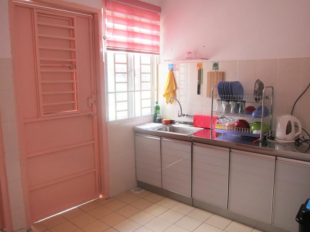 Milu Homestay - Kuala Selangor Dış mekan fotoğraf